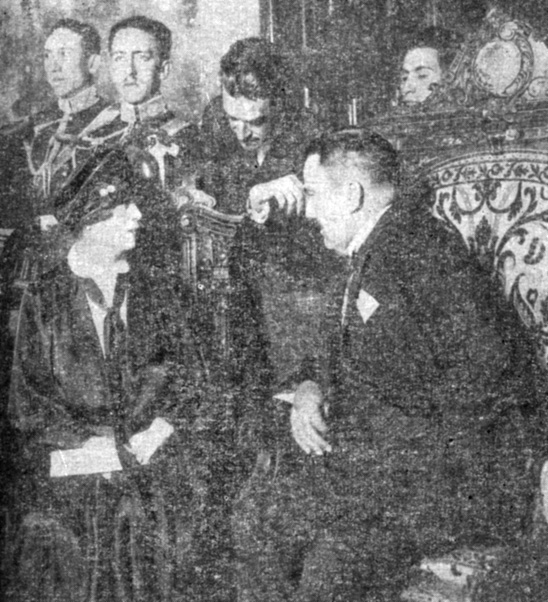 Рис.5.  А. М. Коллонтай беседует с Кальесом - президентом Мексики - после вручения верительных грамот. 24 декабря 1926 г.